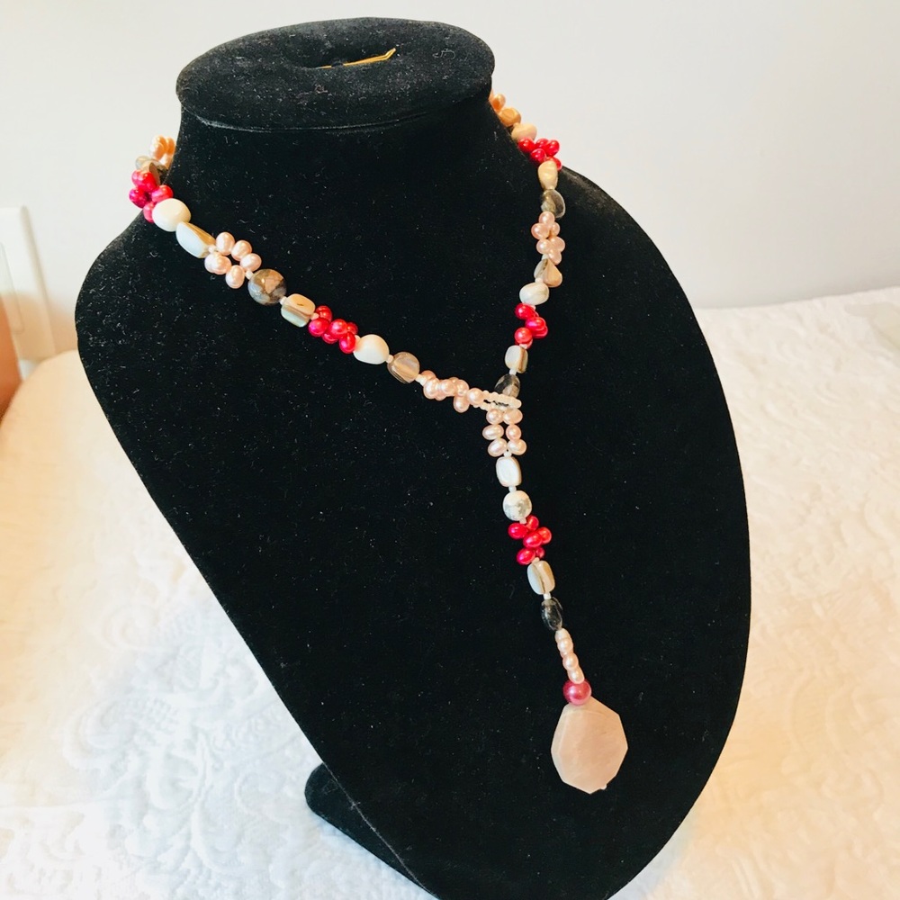 CLEARANCE!! Gorgeous Necklace**Semiprecious stones - Picture 3 of 6